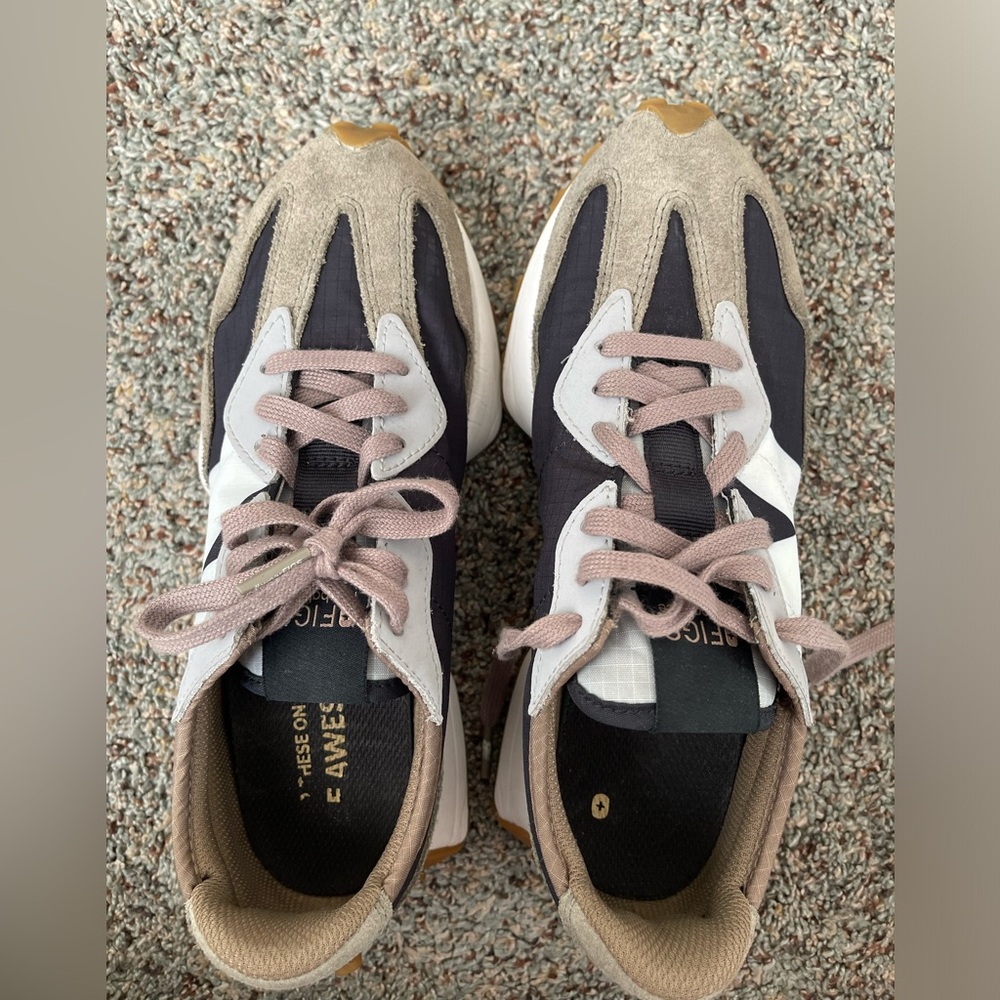 Women's Grey & Black Athletic Sneakers with White Accent - Picture 4 of 12